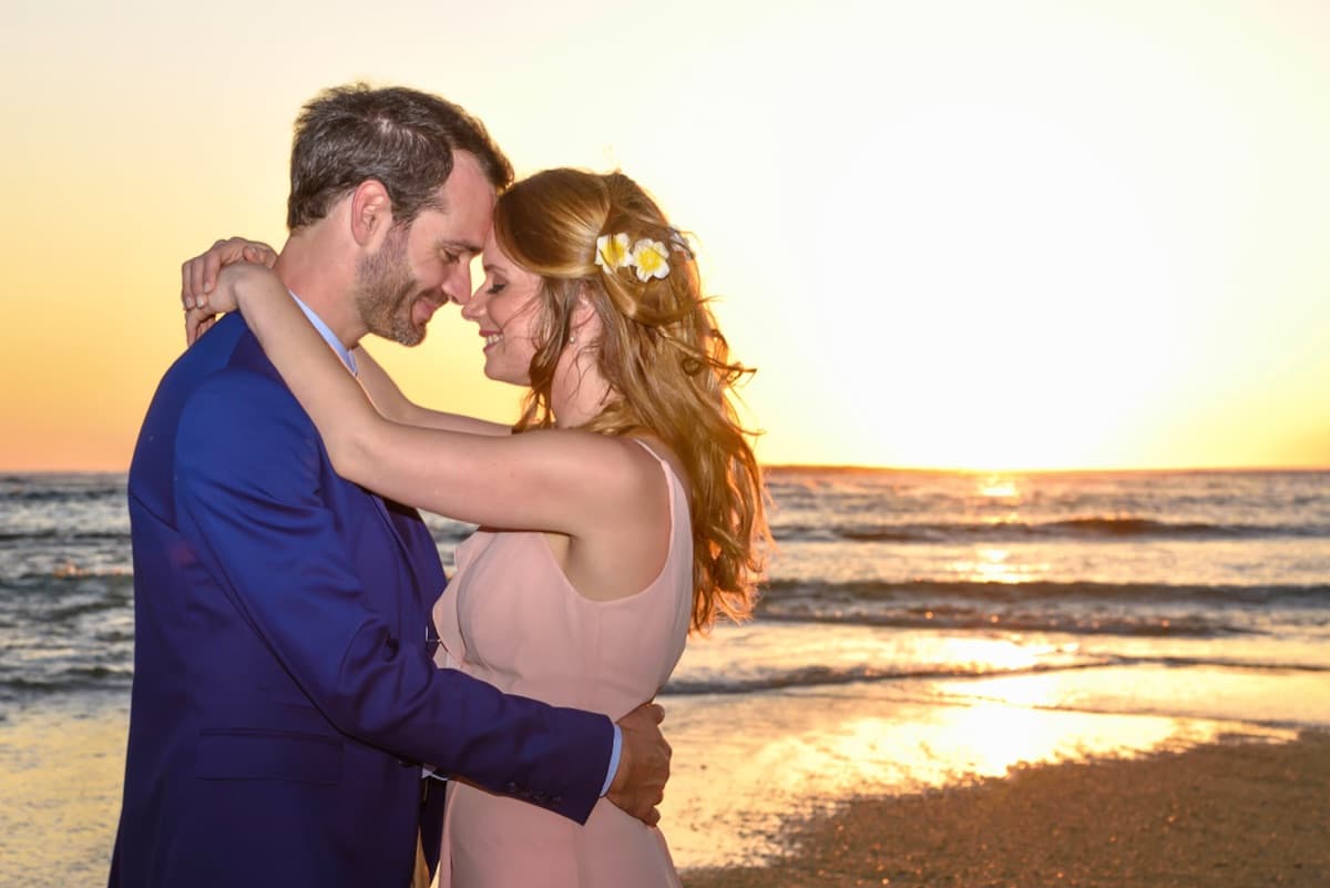 What Your Wedding Photos Will Say About You in 30 Years